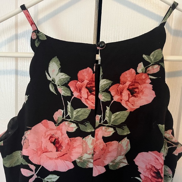 Halter style with small pleat in front A frame style dress - Picture 2 of 3